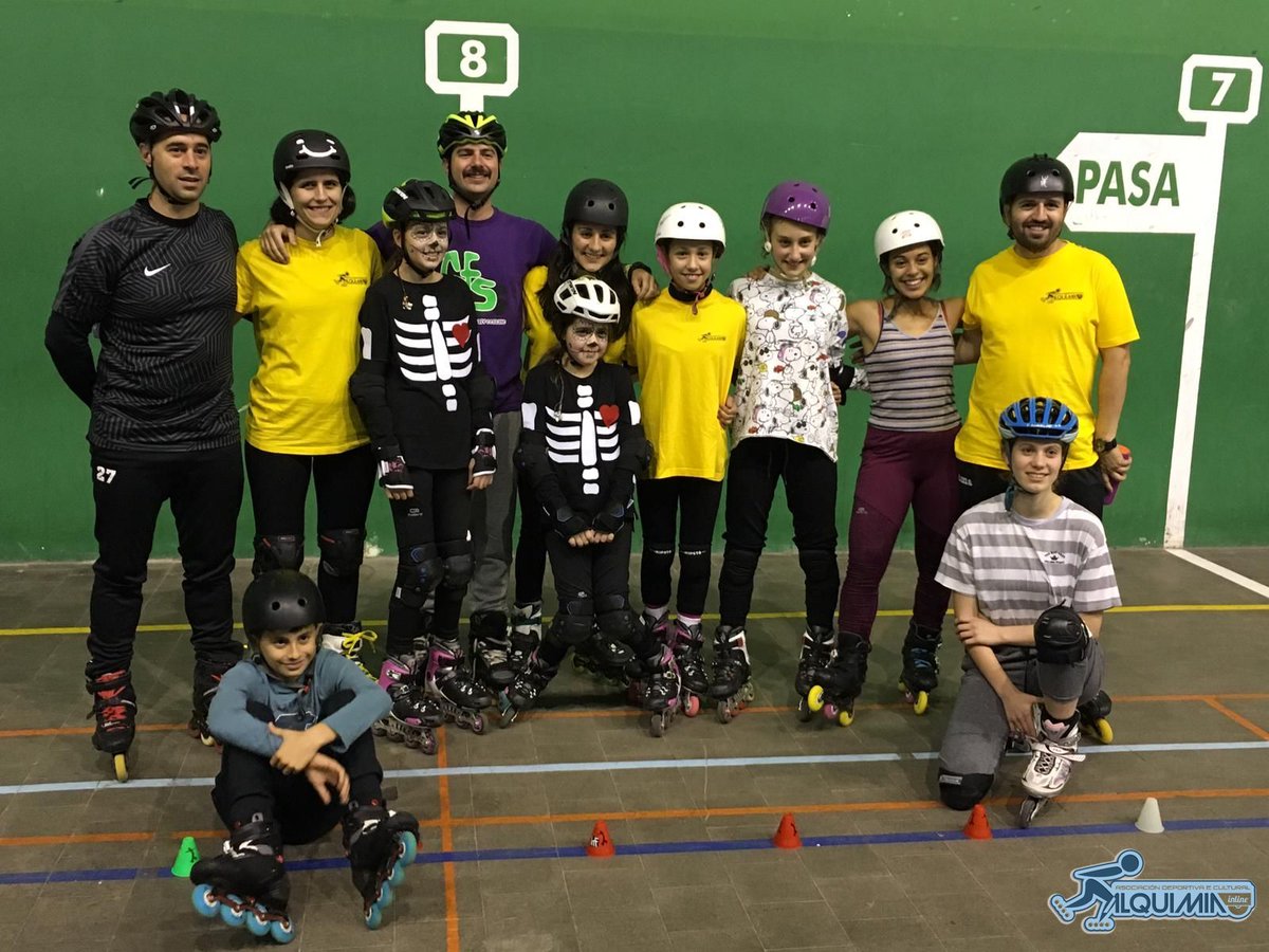 Alquimia_Inline's tweet photo. El pasado sábado 03/11 hemos tenido el placer de contar con 2 alumnos excepcionales, tanto por su forma de ser como por su currículum, muchas gracias a Miriam Fatmi Garcia y a Aleix Julià por la horita y media que habéis pasado con nosotr@s.
#adcalquimiainline #faiconos #eupatino https://t.co/V7muxTDvPR