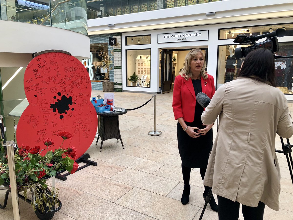 Tunsgate Quarter Centre Manager, Claire Suggitt, being interviewed by Surrey TV this morning. Come and write your Remembrance Day message on the giant poppy in the central atrium <a href="/tunsgatequarter/">tunsgatequarter</a> <a href="/TheSurreyTV/">SurreyTV</a> #remembranceday2018 #poppies #guildford #surreytv