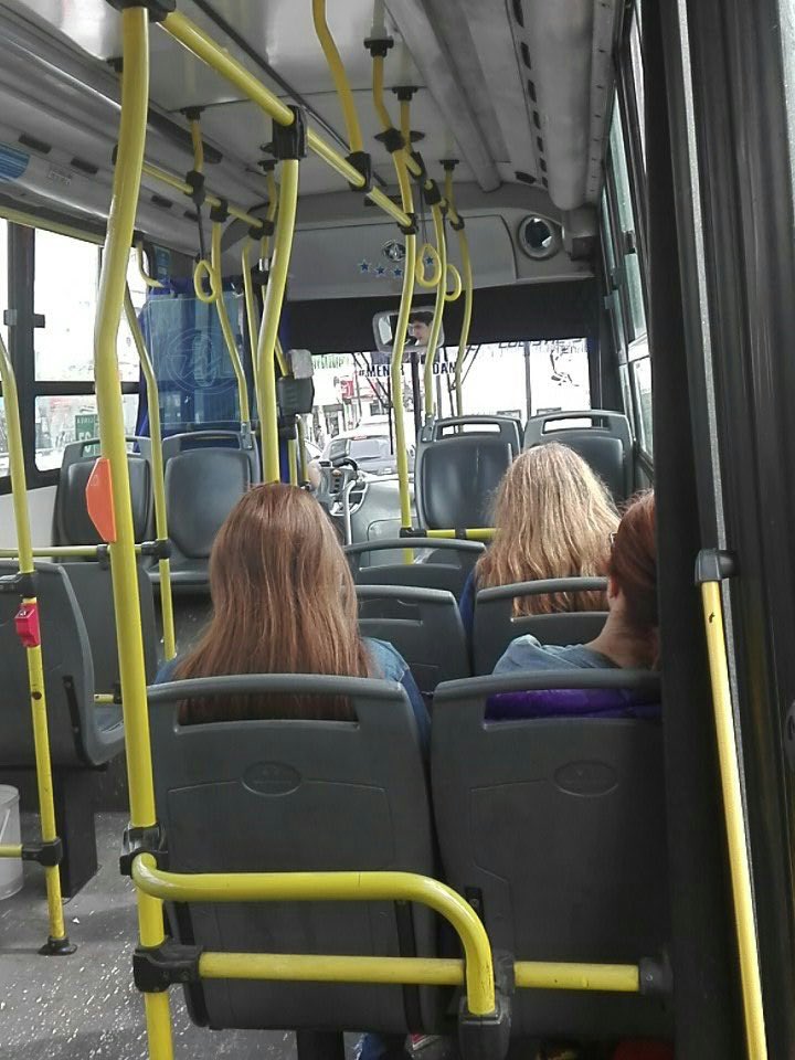 Contra_Pared's tweet photo. “Ya de camino en el autobús a @larural a tratar de disfrutar del @bsaspadelmaster lo maximo que lo permita el dolor de la perdida de un gran chico... #ContraParedBsAsMaster https://t.co/CUOhEmTA2i