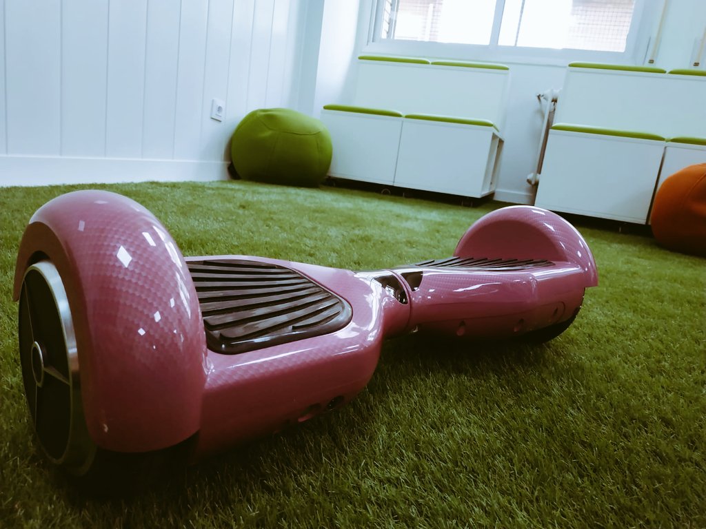 Empieza lo bueno!! #karrokit #emprendimiento <a href="/iestomvalmadrid/">IES Tomas y Valiente</a>