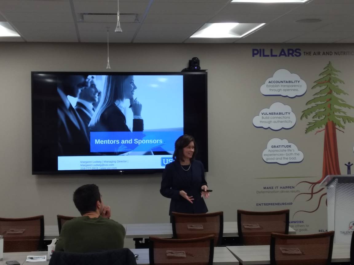 RonaldMicklerJr's tweet image. 2nd day of @AshlandU_MBA sponsoring #ProfessionalDevelopmentWeek with @EngageCleveland No better way to kick off than with @Ashland_Univ alum Margaret Ludwig providing an #engaging presentation on #mentors &amp;amp; #sponsors!