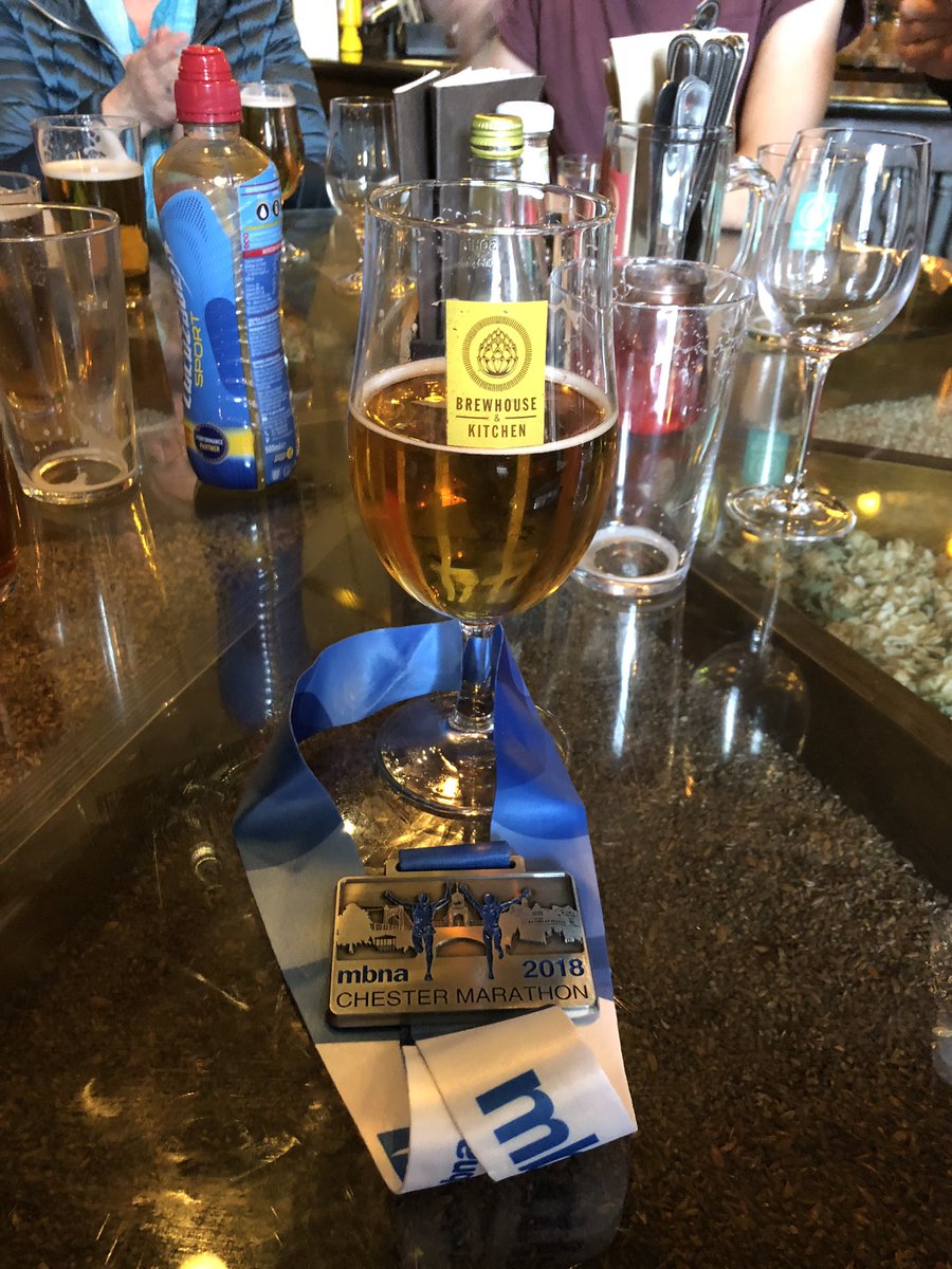skyblue_dave's tweet photo. @chestermarathon @mbna @brooksrunning @UpandRunningCHS @high5 Chester is a beautiful city, great weekend, fab company on the run and much enjoyed recovery drink 🥇🏃🏻#cheerschester https://t.co/uQUzTXhfkw