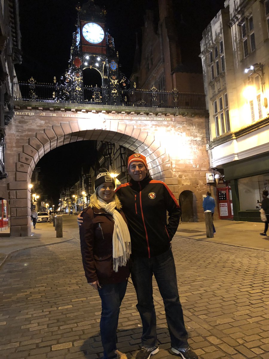 skyblue_dave's tweet photo. @chestermarathon @mbna @brooksrunning @UpandRunningCHS @high5 Chester is a beautiful city, great weekend, fab company on the run and much enjoyed recovery drink 🥇🏃🏻#cheerschester https://t.co/uQUzTXhfkw