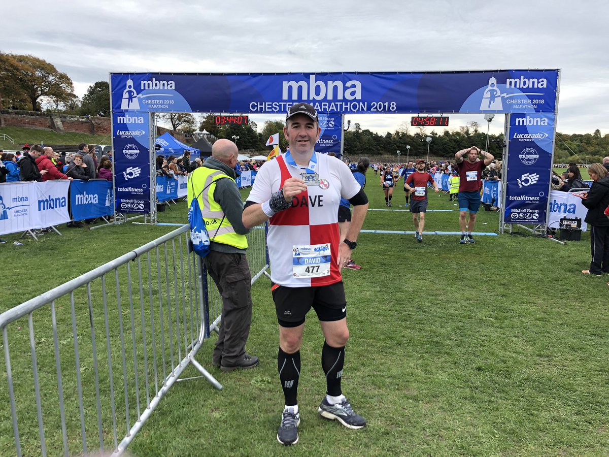 skyblue_dave's tweet photo. @chestermarathon @mbna @brooksrunning @UpandRunningCHS @high5 Chester is a beautiful city, great weekend, fab company on the run and much enjoyed recovery drink 🥇🏃🏻#cheerschester https://t.co/uQUzTXhfkw