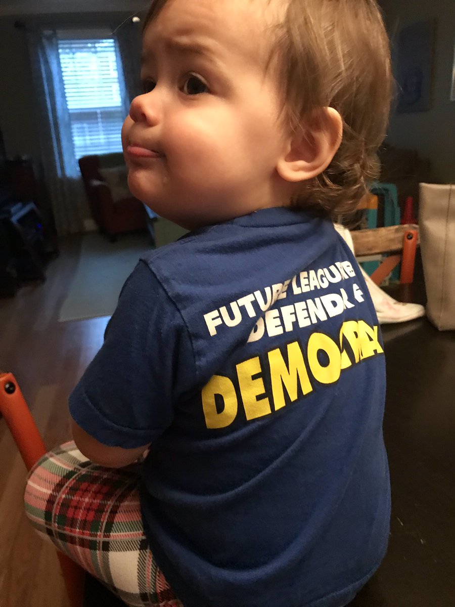 dcmaggieb's tweet image. Much love to all our @LWV &amp;amp; other friends working the polls and protecting voters today! #FutureVoter #DemocracyDefender #GoVote