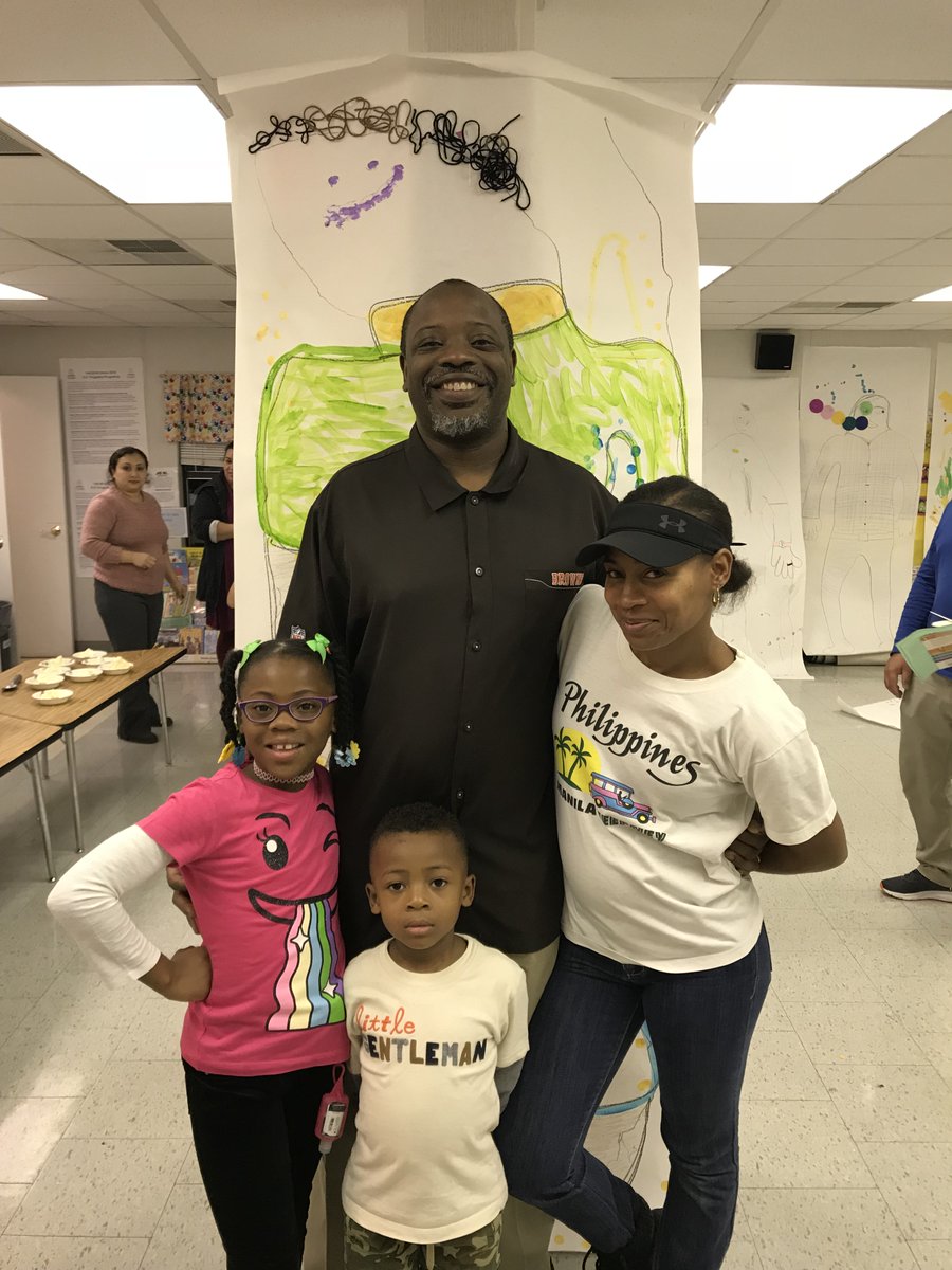 Summit Hall ES (summithalles) Twitter