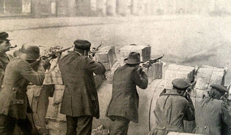 How Did the First World War Really End?
ACG public meeting. 
All welcome!
Leicester
Saturday 10th November. 2pm. 
Regent Club. 102 Regent Rd. LE1 7DA.
anarchistcommunism.org/2018/10/10/mee…
#anarchist #Communism #Communist #anarchism #anarchists #WorkingClassRevolt #Internationalism #revolution