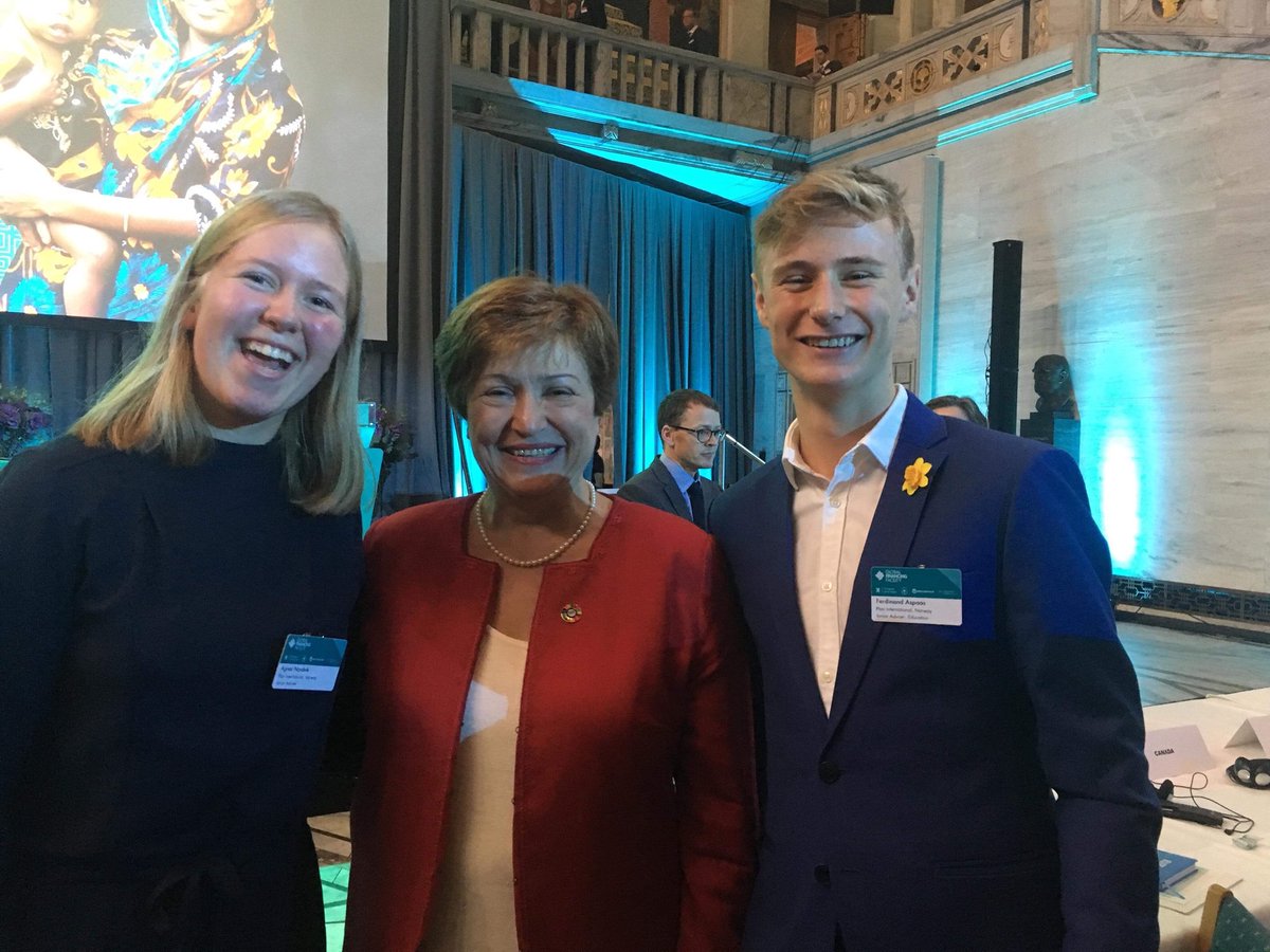 URO er godt representert på GFF-konferansen, her sammen med CEO av verdensbanken ☺️#InvestInHealth