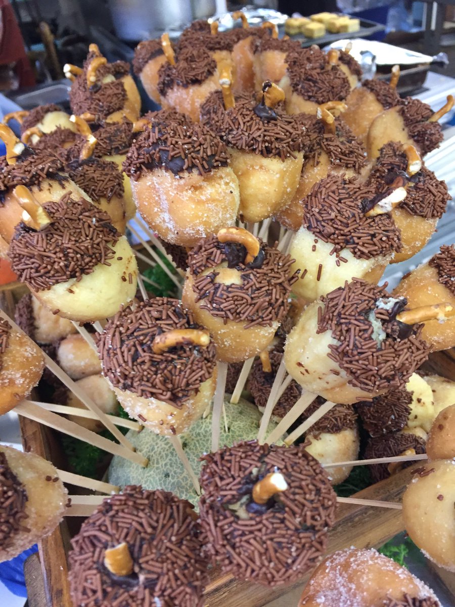 Notre Dame School tweet media