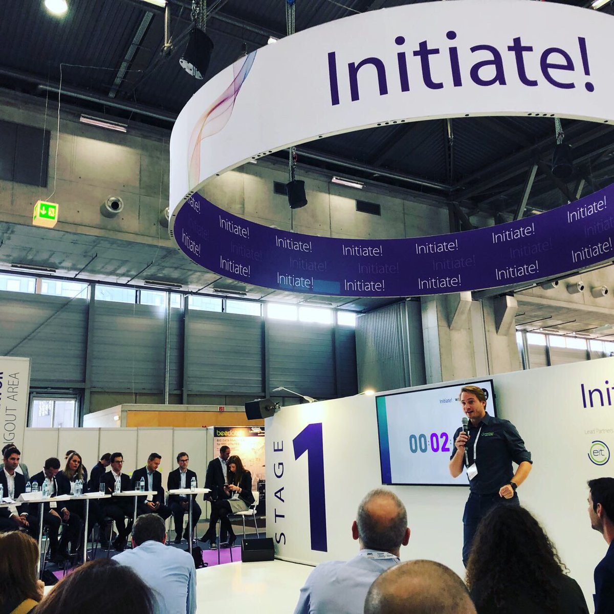Greener is delivering a electrifying pitch on the #future of off grid energy delivery ⚡️ #gogreener! #mobile #energy #batterypowered #storage #smartgrid #innoenergy #shellventures #shell #wexelerate