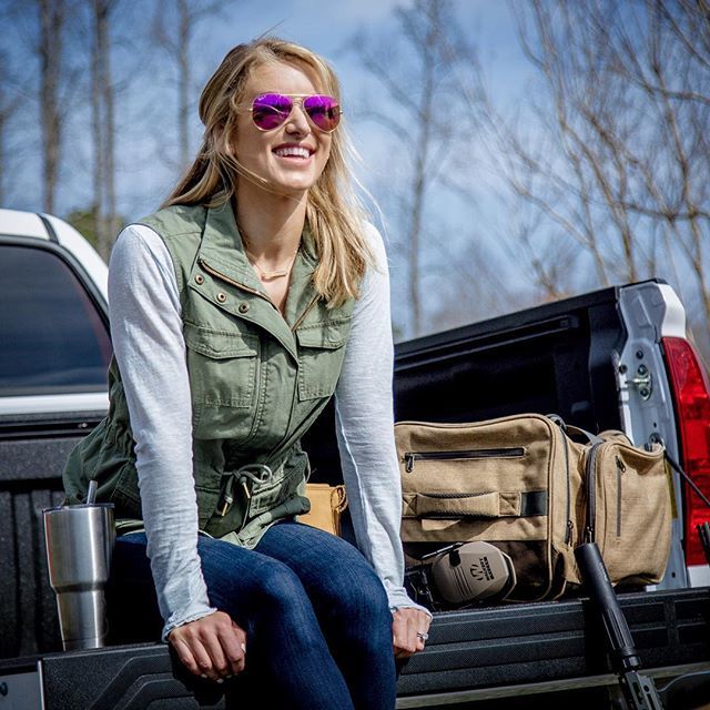 EvaShockey's tweet image. VOTE! VOTE! VOTE!!! Today is the day to let your voice be heard!! 🗳 TAG 5 people who need to VOTE! ift.tt/2SQGLtu