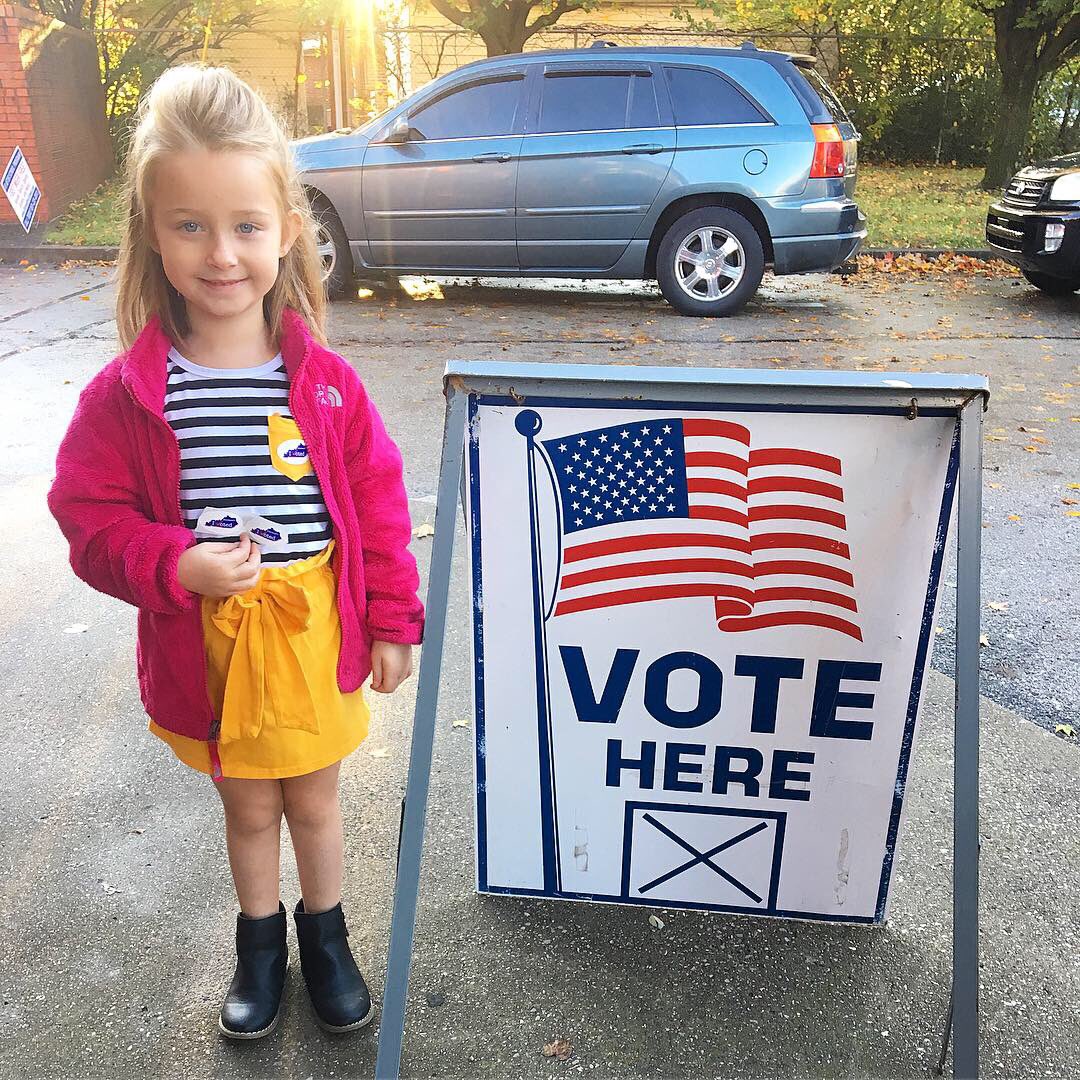 It is my responsibility as an American to vote 🇺🇸
It is my responsibility as a Momma to teach her about the privilege of voting 👩‍👧
#flourishingchild #GoVote