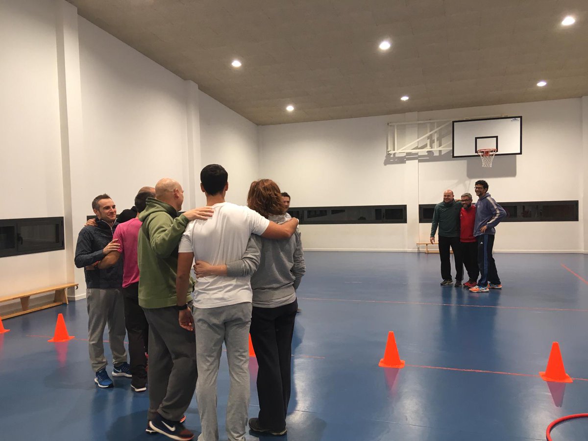 Aprendizaje #cooperativo en clase de #EF con <a href="/GR37EF/">GR-37-EF</a> <a href="/cfiesalamanca/">CFIE SALAMANCA</a> #formaciónCYL