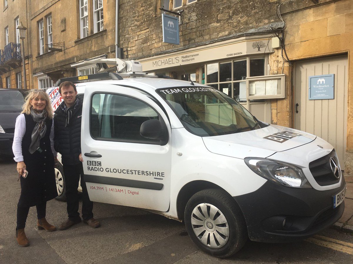 WoolMarketHouse's tweet photo. Excited to welcome BBC Radio Glos today &amp; meet roving reporter Dave Smith, here to chat to us about life running a B&amp;B here in the Cotswolds. Listen out to Anna King’s morning show this Friday to hear more (DAB, 95 FM) @BBCGlos @annakingradio @CotswoldsInfo @eviivo @cotswoldlife https://t.co/iLEyQlNfBS