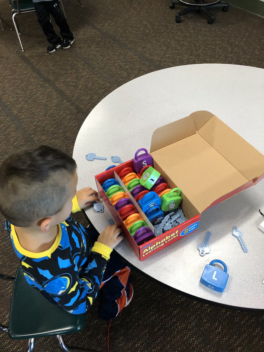 MrsOwenStars's tweet photo. Sight word swat, alphabet learning locks, alpha pops, and puzzles make word work so much more fun!! https://t.co/BymAxDnEHX