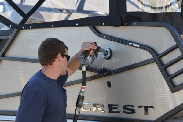 PontoonDepot's tweet photo. The #nation’s #largest #advocacy, services and #safety group for #recreational boaters, #Boat #Owners #Association of The #US, reacted negatively to the recent #news of the #Admin's plan to #permit the #sale of #E15 (15 percent ethanol) #fuel #year_round. https://t.co/QeV80bERtr https://t.co/bXoeXOePBR