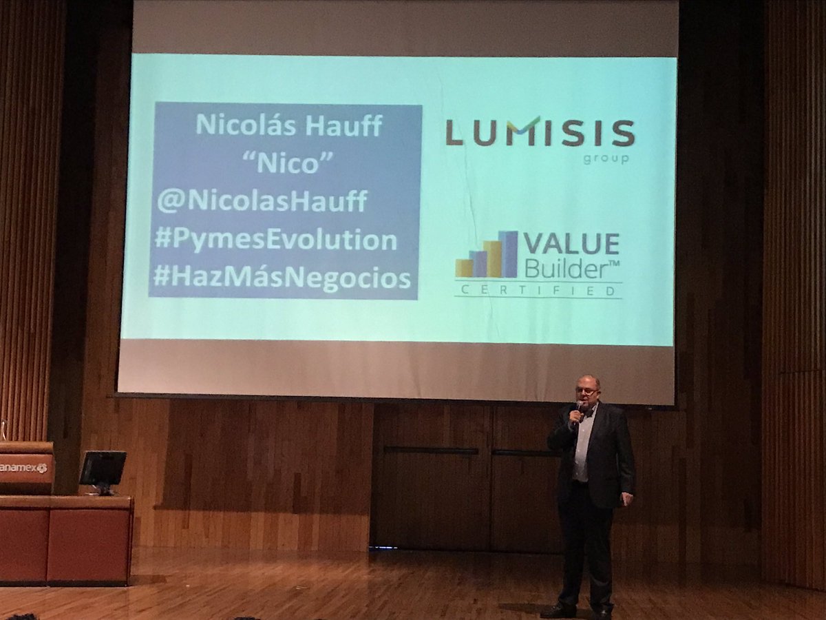 IEMPO's tweet photo. Iniciando la sesión de Built to Sell con @NicolasHauff #pymesevolution https://t.co/aHijDnTp5k
