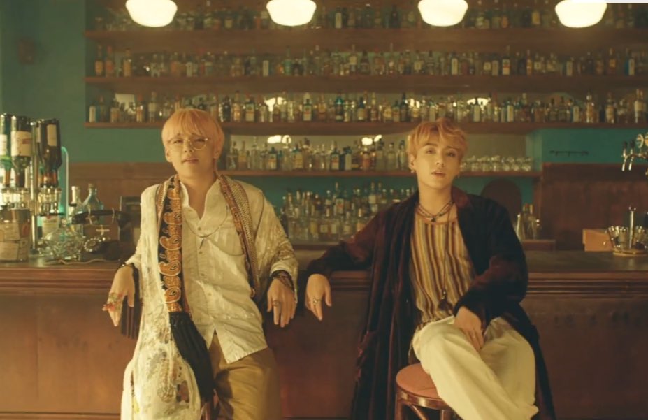 Airplane pt2. бтс airplane pt 2 тэхен. 2 клип. Bts pt2. Airplane pt2.