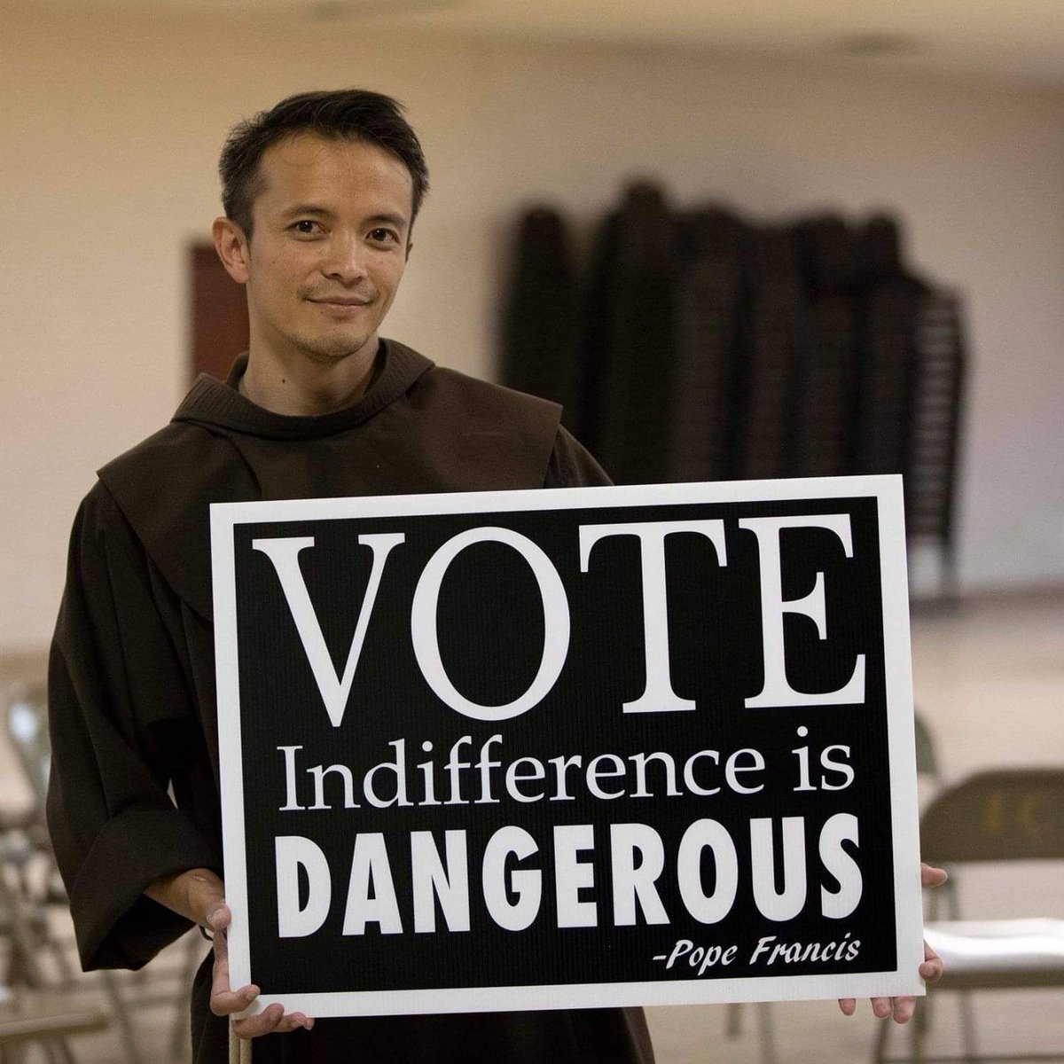 Join me and #BeAVoter in the US election. Get started to find your polling place and see who is on your ballot. gettothepolls.com/?utm_source=tw…