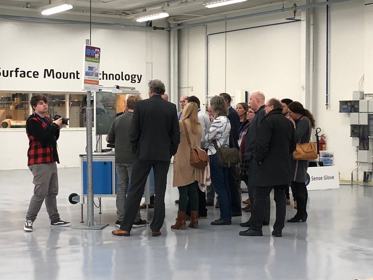 Hans Praat tweet media