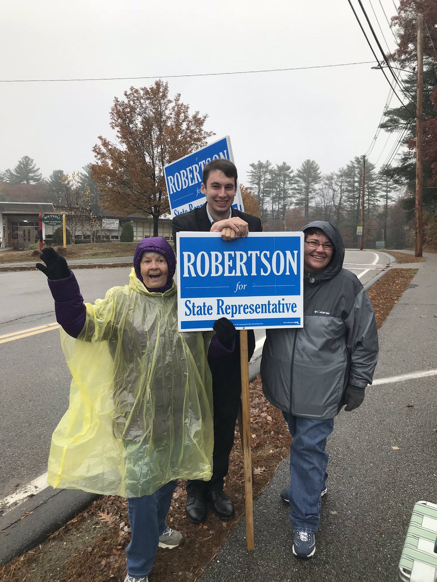 It may be Election Day, but we still have work to do and signs to hold! We won't stop spreading the message of this campaign until the very last ballot is cast 🗳 #RobertsonforRep #weareforDR