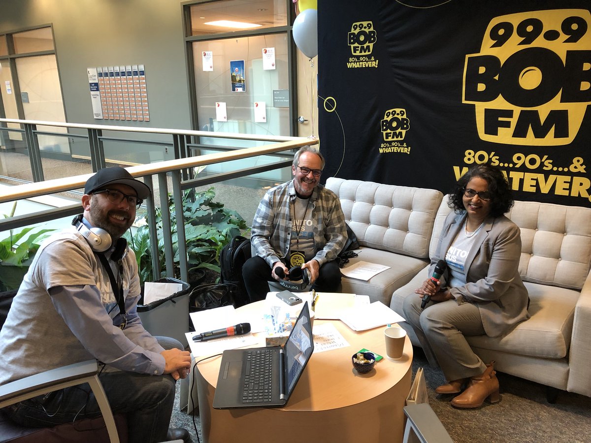 BounceRadio999's tweet photo. Chatting with Dr. Sri Navaratna about all the wonderful work being done at @CancerCareMBFdn #MBvsCancer https://t.co/vVXQzuJFAS