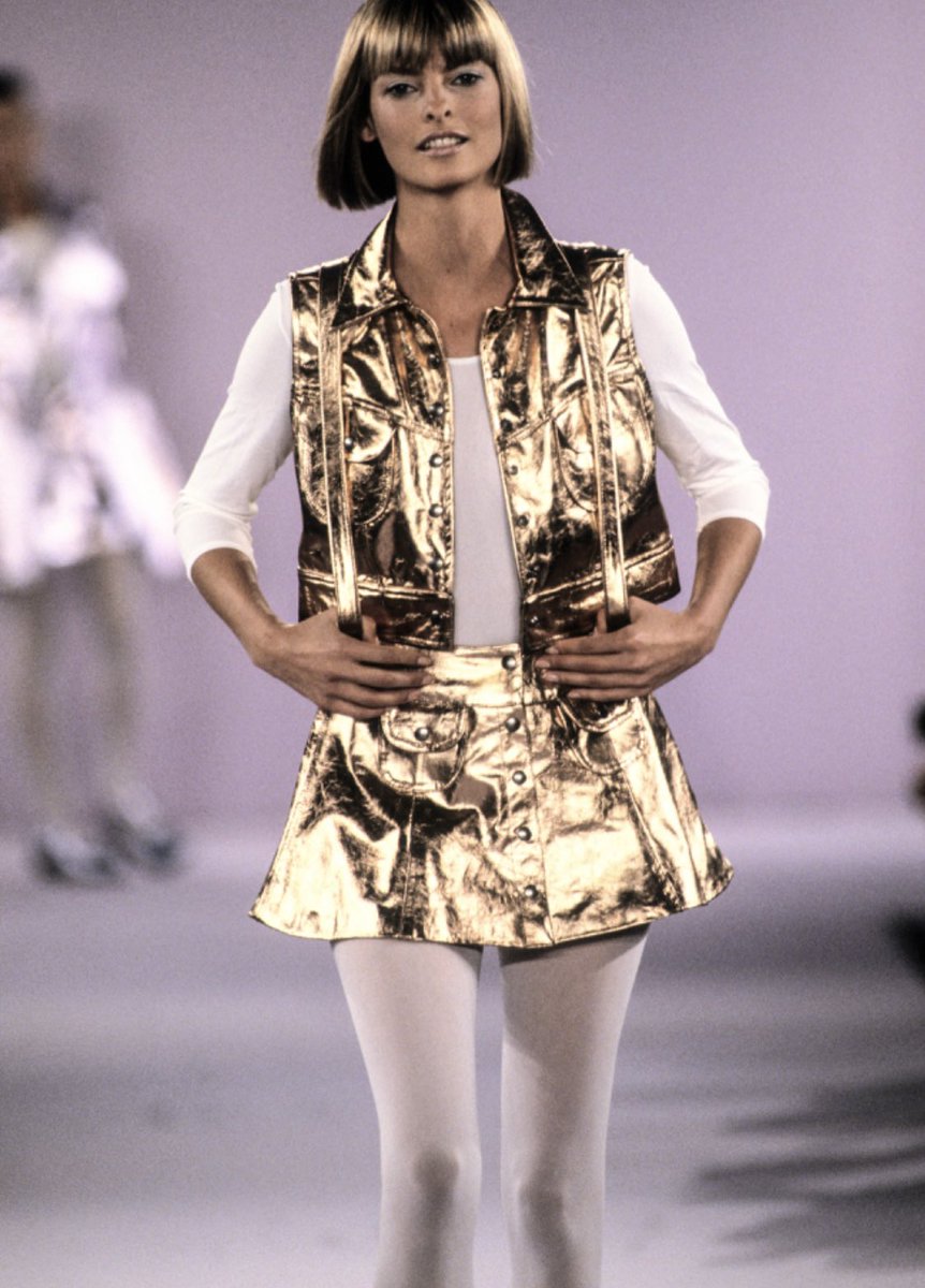 annasui's tweet photo. Golden girl #LindaEvangelista from Spring ‘94. https://t.co/C8KX8dbttw