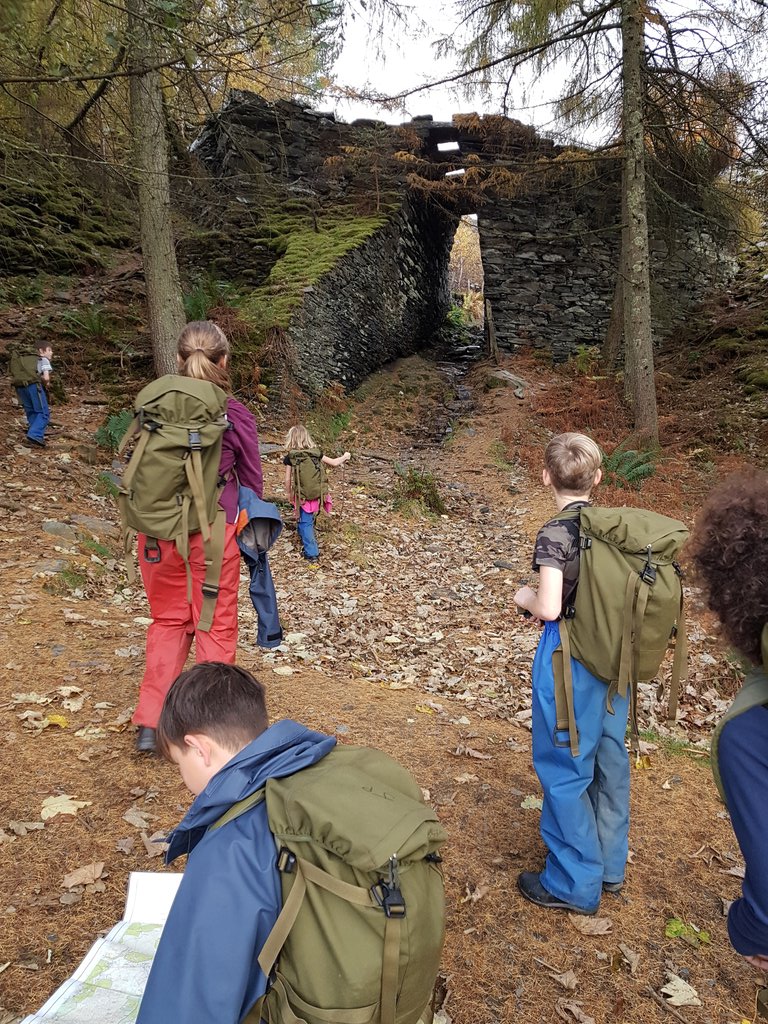 WeltonAcademy's tweet photo. Wilderness fun at The Blue Lake. Great day exploring and den building! #teammears #OutwardBound https://t.co/qXDCykv3Cx