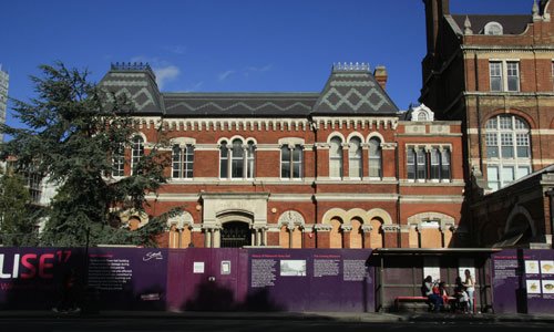 Three organisations have been shortlisted to revitalise Walworth Town Hall, as part of a year-long tendering process.
southwarkmagazine.com/news/9062/Town…