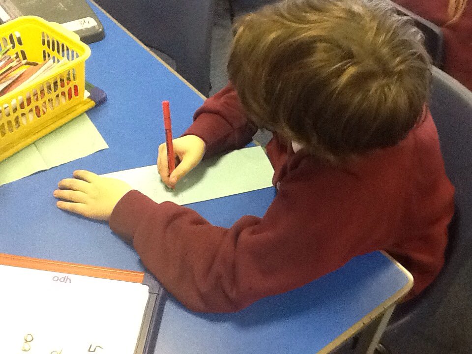 MissGrovesMLP's tweet image. Creating fraction bookmarks to help us with our maths over the next few weeks #fractionsmadeeasy #wegotthis @MabLanePri