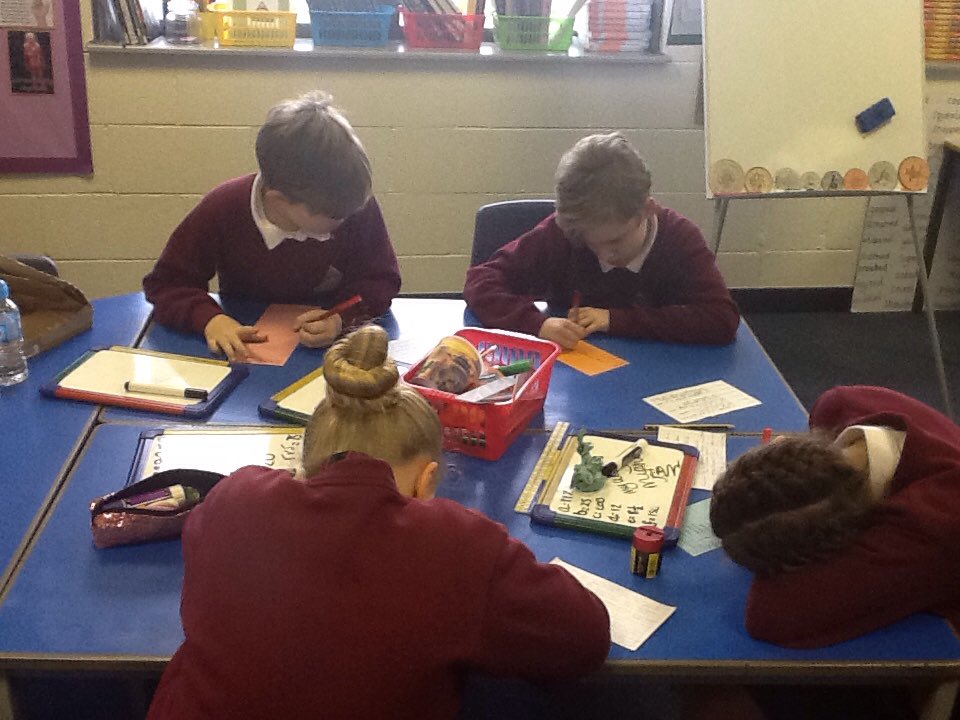 MissGrovesMLP's tweet image. Creating fraction bookmarks to help us with our maths over the next few weeks #fractionsmadeeasy #wegotthis @MabLanePri