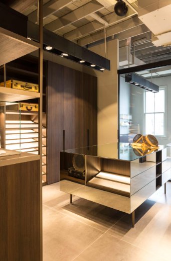 BoffiGeorgetown's tweet photo. See your #dreamcloset come to life in our #BoffiGeorgetown showroom. We’ll help design the ideal space based on your custom storage needs. More at https://t.co/Qqm1iegUtF #boffi #designinspiration #boffidesign #designlover #interiordesign #customcloset #moderncloset #bofficloset https://t.co/mZ33sXV9tr
