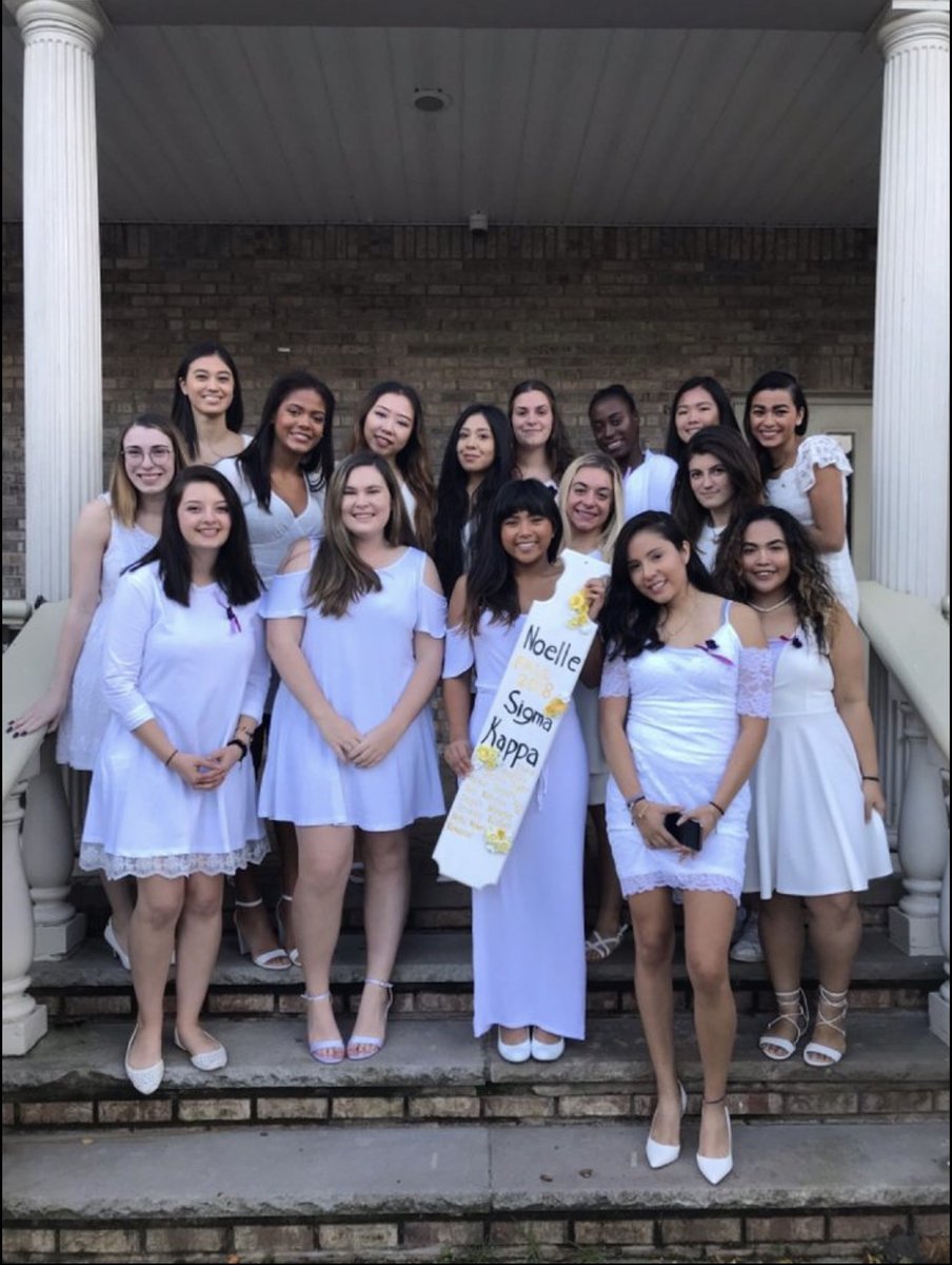 Congratulations to our new Fall 18 class on becoming initiated members!! Can't wait for many more memories with you ladies !! 💜