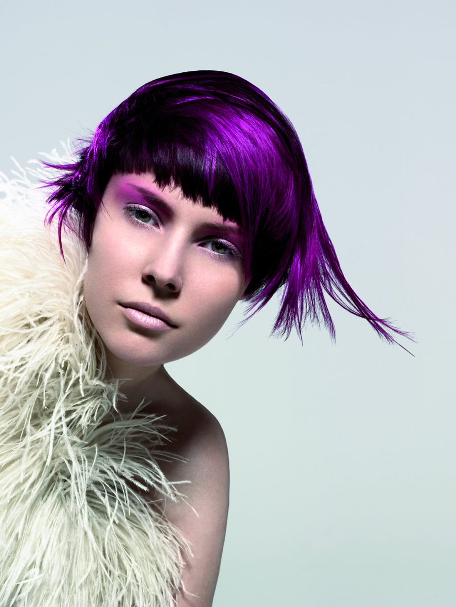 SassoonAcademy's tweet image. THROWBACK | ACADEMY COLLECTION: SPIRAL | 2006
#sassoonacademy #spiral #throwback #sassoon
#perfection
