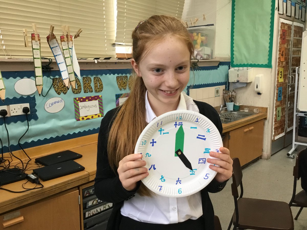 五点 Primary 7 at <a href="/AllansPrimary/">ALLAN'S PRIMARY</a> have been learning how to tell the time in Chinese with <a href="/StirlingConfuc2/">Stirling Confucius Classrooms</a>  Mrs Lawson is amazed at how quickly the class are picking up Mandarin skills. <a href="/1plus2Stirling/">Stirling 1+2</a>