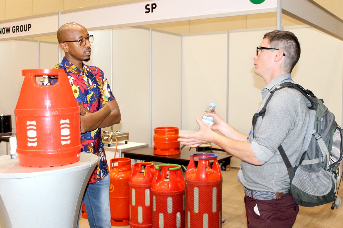 SPRwanda's tweet photo. Insightful Day with delegates attending #CCIF2018 at @RadissonKigali
Fully ready for the 3rd edition of Unlocking Solar Capital Africa #USCAfrica.
Visit our stand for more about #SPRwanda products.
#RwEnWeek2018 @RwandaInfra @cleancooking @epd_rwanda #Rwanda https://t.co/IjX7MeafM7