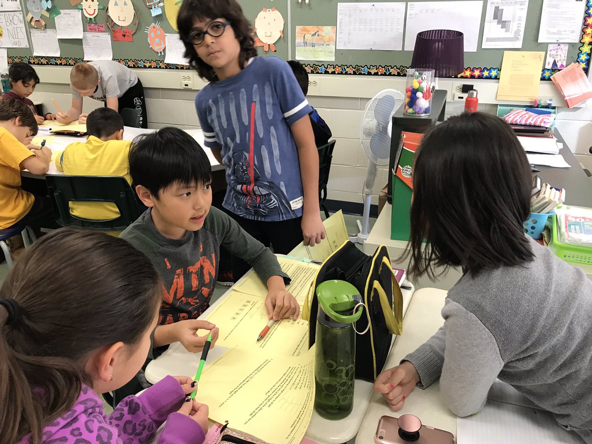 meyerosprey's tweet photo. Math Centers are now in full swing. Guided Math, purposeful practice, technology and games all work together to help us learn https://t.co/AbatQHhU6O