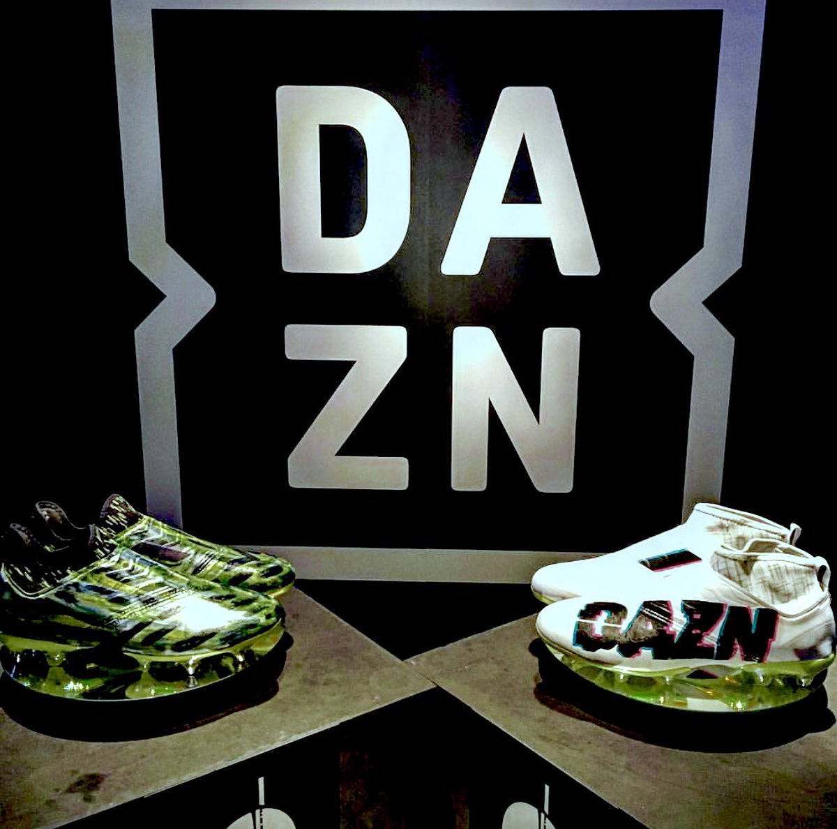 HitFirstBoxing's tweet photo. What do you think of the @adidasfootball custom #DAZN skin?? Made exclusively for @DAZN_DE to celebrate #DAZN coverage of the @ChampionsLeague. #THEBASEBERLIN #ADIDASXDAZN https://t.co/x4lrt9xbta