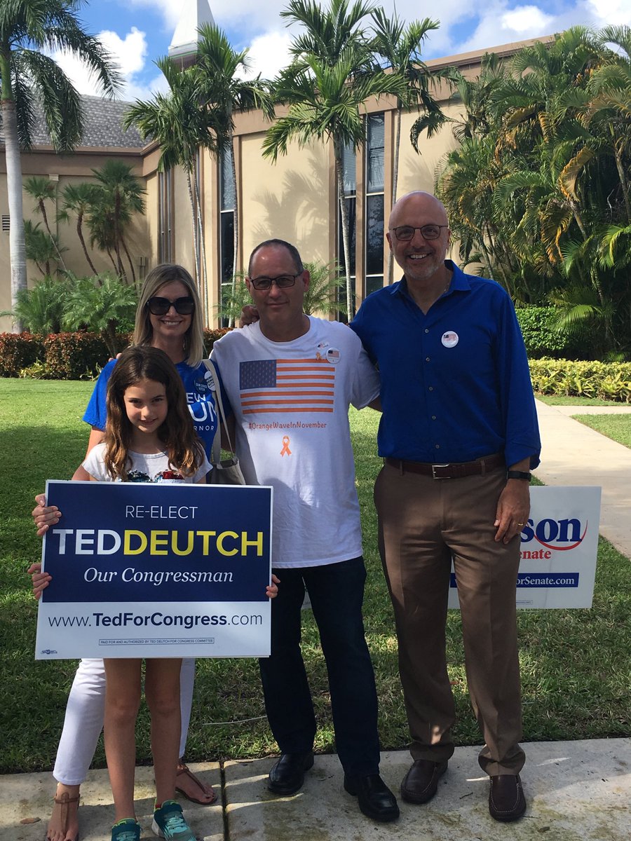 flagirl0502's tweet photo. Hey #BocaRaton! It’s Election Day. This @MomsDemand member is proud to stand with @fred_guttenberg and vote for #GunSenseCandidate @RepTedDeutch
#TeamTed
#Gunsafetywins
#orangewaveinnovember
@bocapolitics #flapol https://t.co/be2j7NxF8i