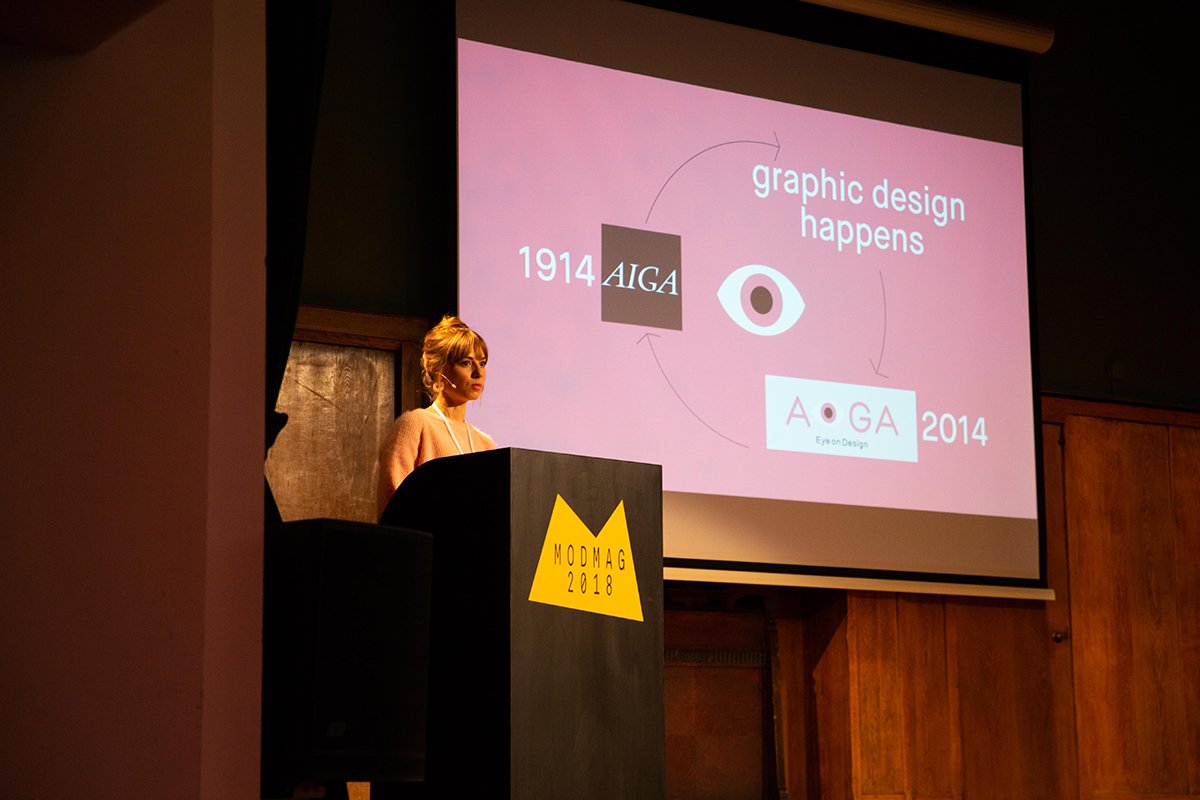 StackMagazines's tweet photo. "What links a panel discussion on the evolution of magazine covers to a 10-minute digression into the importance of fonts?" Dissecting #MODMAG18: https://t.co/fUUDTa8UXK https://t.co/Xnp4OrfO2v
