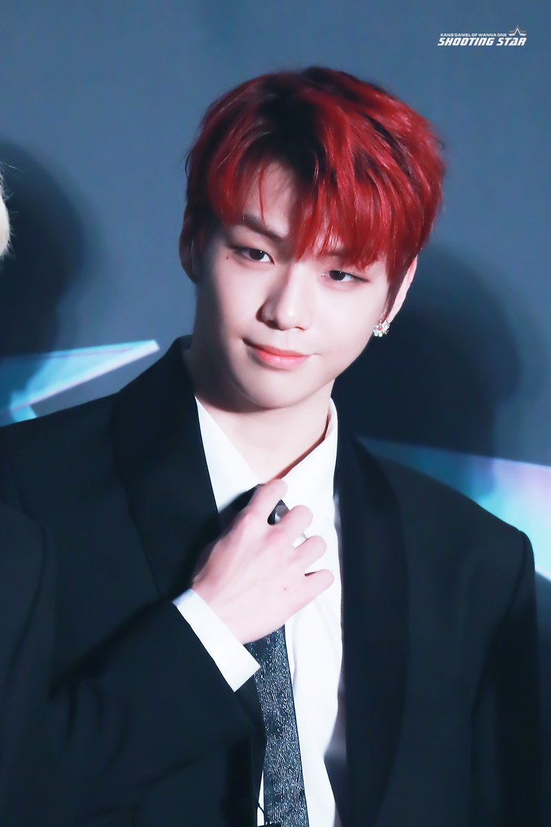 SS_961210's tweet photo. 181106 MGA Red Carpet #강다니엘 #Kangdaniel #워너원 #Wannaone https://t.co/89s9Je7i9j