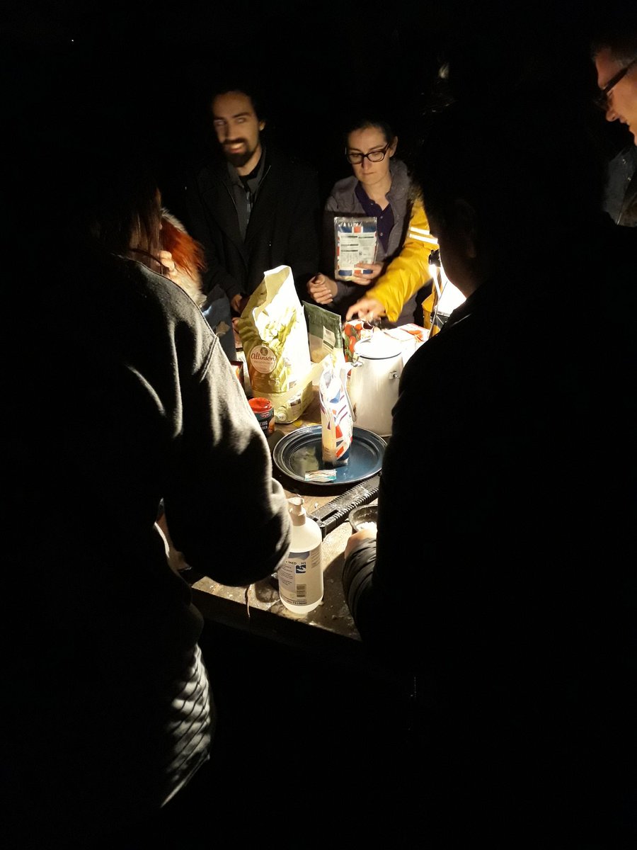 Making some fire cooked pizzas with <a href="/UKScouting/">UKScouting</a> at <a href="/gilwellpark/">Gil</a>, great time being had by all