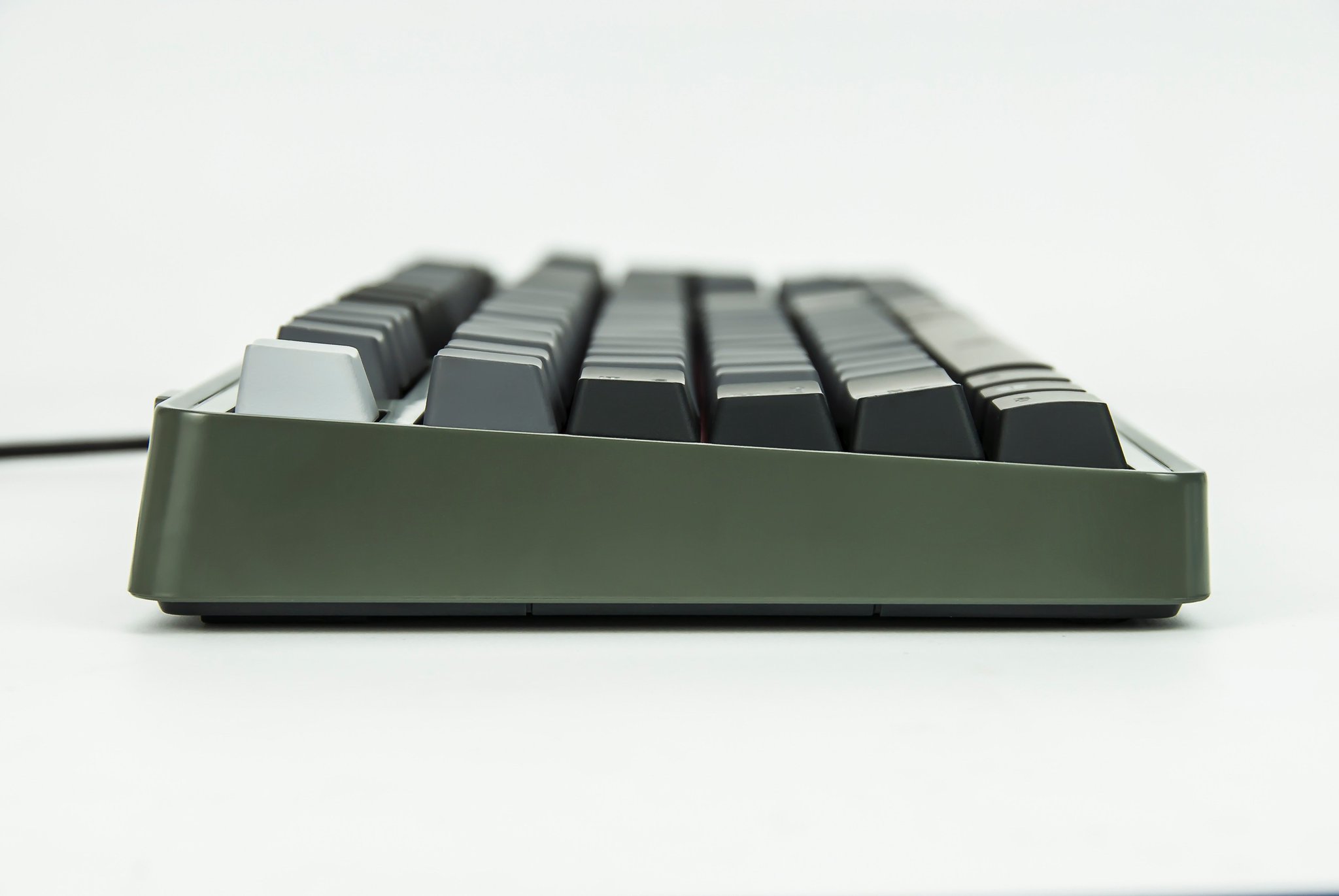 HackerNewsOnion on Twitter "IBM's New 220V Solenoid Keyboard May Cause