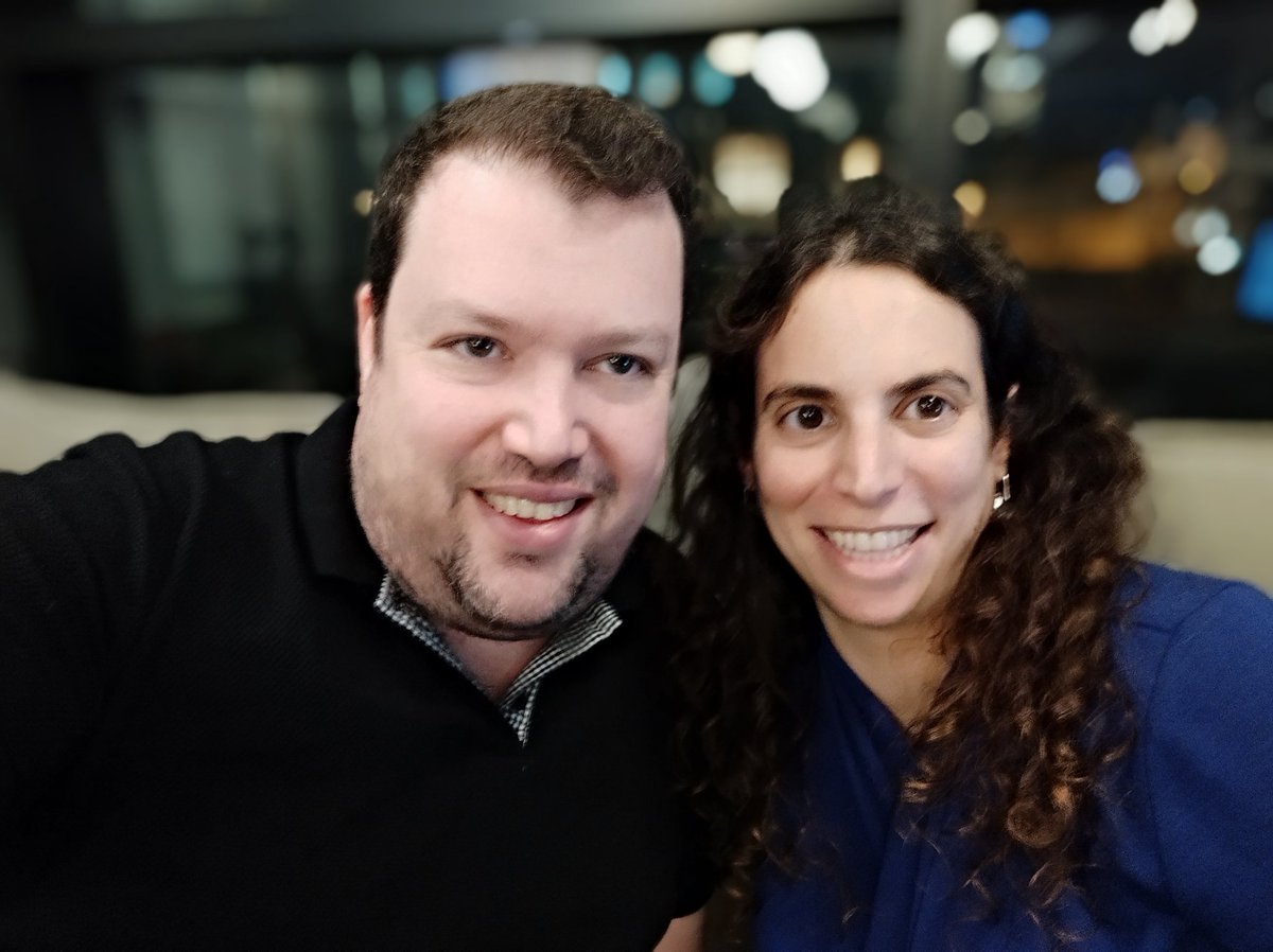 valadji's tweet image. With @SternTwena at @WeWork Sarona #jsisrael