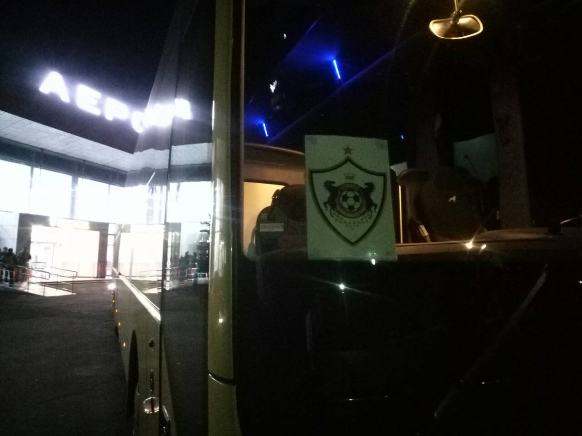 SportAlbatros's tweet photo. Supporters of @FCQarabaghAz are ready to meet their team at the airport of Poltava for #UEL match with @FC_Vorskla #EuropaLeague #uel https://t.co/APhfC7OsK0