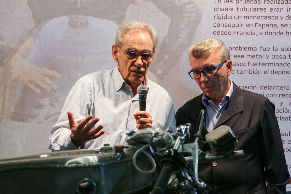 JAS Info Service (@jasinfoservice) on Twitter photo En <a href="/AutoretroBCN/">Autoretro Barcelona</a> pudimos asistir a una auténtica Master Class sobre la Ossa 250 monocasco que pilotó Santiago Herrero. De la mano del ingeniero que la creó, Eduardo Giró, y de su actual propietario, <a href="/ALGUERSUARI_SR/">Jaime Alguersuari</a>, asistimos a una velada de alto interés. (Fotos: Pere Nubiola) En <a href="/AutoretroBCN/">Autoretro Barcelona</a> pudimos asistir a una auténtica Master Class sobre la Ossa 250 monocasco que pilotó Santiago Herrero. De la mano del ingeniero que la creó, Eduardo Giró, y de su actual propietario, <a href="/ALGUERSUARI_SR/">Jaime Alguersuari</a>, asistimos a una velada de alto interés. (Fotos: Pere Nubiola)