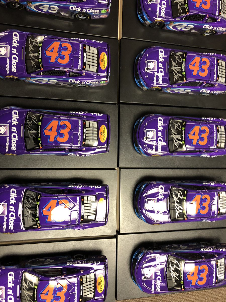 LEGACYMotorClub's tweet image. Check it out! @BubbaWallace signed these @click_n_close Daytona 500 race version diecasts for his team today. Good news, we have one extra one left over. RT for your chance to win. Winner chosen TONIGHT at 11pm ET.