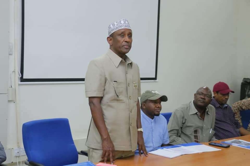 macaanow3's tweet photo. @HonAliKorane @AwDoll @abubakar_dayax @mo_diis @Asmali77 @issaoyow @issackjigre @yussufbarre @anadhir @ebyans @KenyaGovernors 9 boreholes are proposed to be drilled in Dadaab Sub-County during this Financial Year. I reiterated that my adminstration has considered access to water for all the residents of Garissa County as the topmost priority during this Financial Year 2018/2019. @AwDoll @abubakar_dayax https://t.co/PGHM24erVI