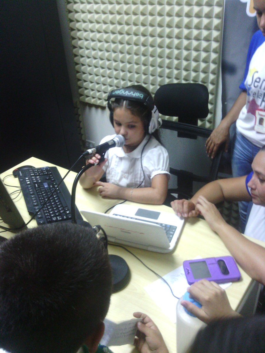 cbitbarbarita's tweet image. En el Programa Radial Las Voces Gran Mariscal en la Radio Base Paz y vida sintonizanos 102.9 FM