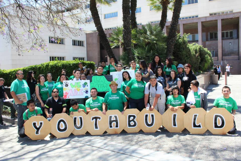 YouthBuildGlbl's tweet image. Did you know that there are an estimated 4.9 million 16-24 year old individuals in our country who are out of school and unemployed? #YouthBuild's mission is to change the lives of these young people and provide them with the skillsets and mindsets to thrive. #TuesdayThoughts